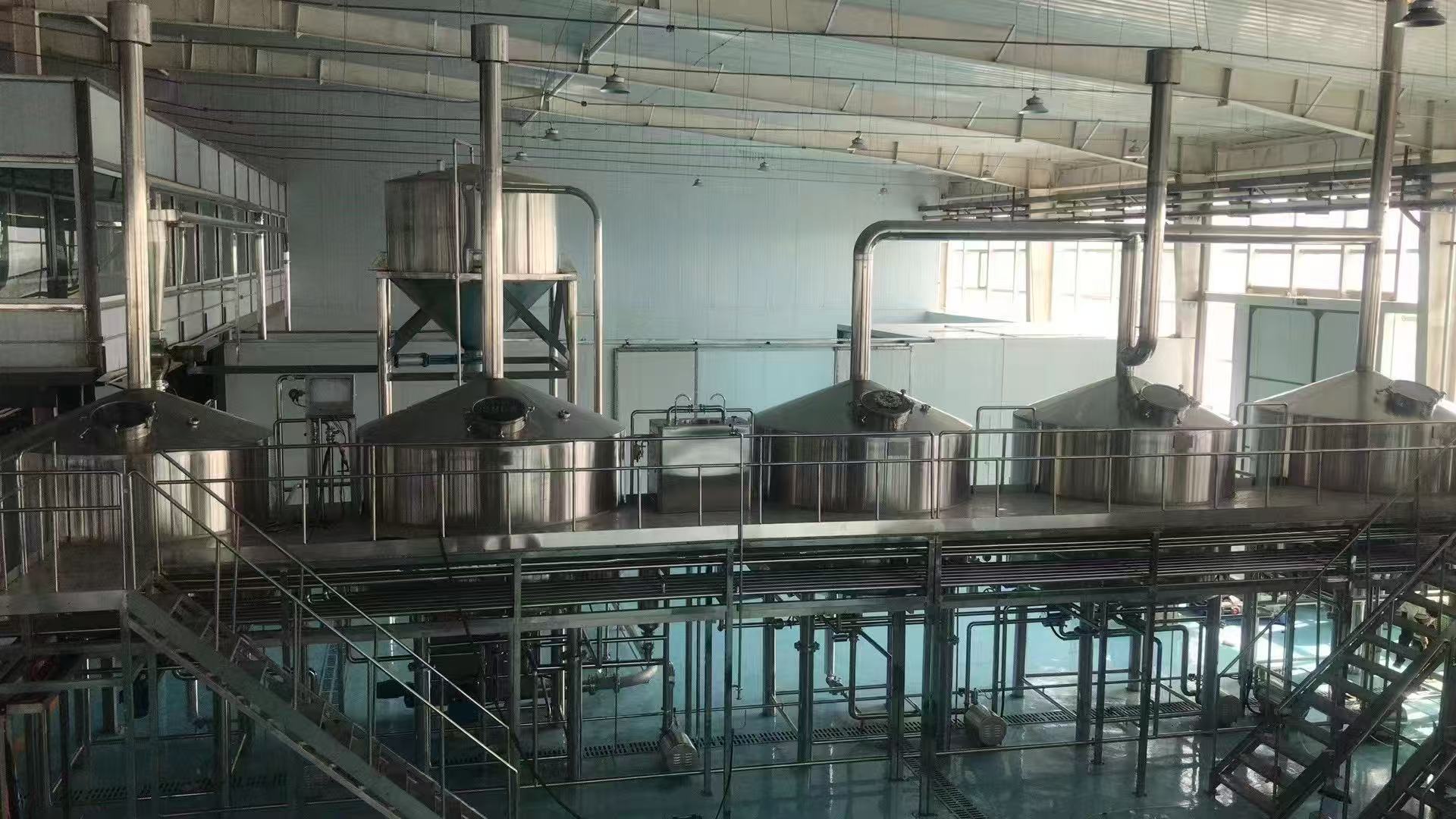 德安精酿啤酒设备厂—精酿啤酒设备主要生产工艺与核心技术